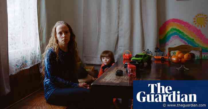 ‘Am I going to regret it?': forever chemicals dilemma for breastfeeding mothers