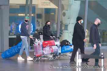 Quarantined passengers near Heathrow to be locked in