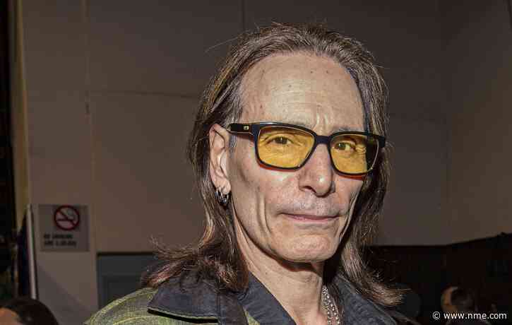 Steve Vai recalls “complete breakdown” he experienced while touring with Frank Zappa