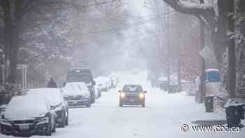 Snowfall warning issued for Toronto, with between 15-25 cm expected to fall Monday, Tuesday