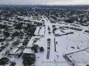 Drone photos, video show Houston's Westbury neighborhood covered in snow - Houston Chronicle