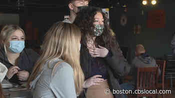 WATCH: Rhode Island Restaurant Workers Surprised With Bonuses - CBS Boston
