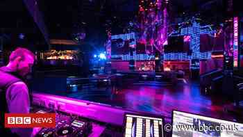 Covid: Rapid tests could help reopen nightclubs, PM suggests