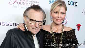 Larry King's widow Shawn King plans to contest star's will in court