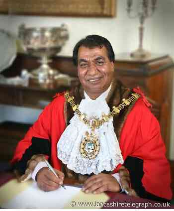 Former Blackburn with Darwen Mayor told to quit as councillor