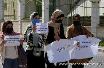 Women need male guardian to travel, says Hamas court in Gaza Strip