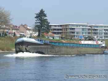 Rivieren, Kanalen & Meren: sleepschip Nema naar de sloop in Hoboken - Schuttevaer.nl
