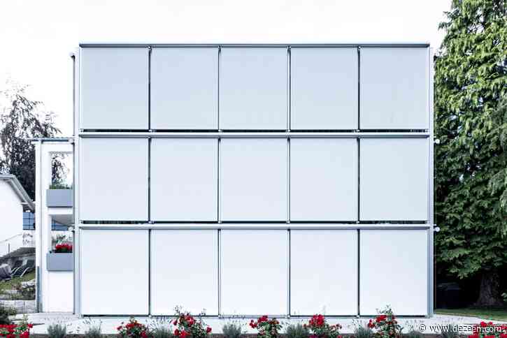 Aretz Dürr Architektur adds geometric steel and glass extension to House B