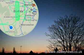 Unusual flightpath spotted in skies above Dudley - Dudley News