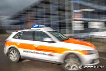 Zwei Männer schwer verletzt: Auto kommt bei Giengen aus ungeklärten Gründen von der Straße ab - Heidenheimer Zeitung