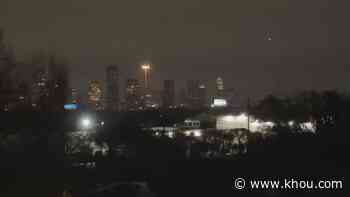 Houston city streets remain dark during another freezing night - KHOU.com