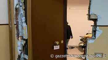 Vignola. Ladri smurano la porta per rubare la cassaforte - La Gazzetta di Modena