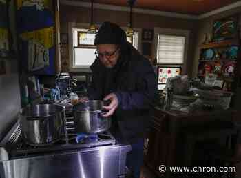 How do you boil water without power or water? A San Antonio survivalist weighs in.