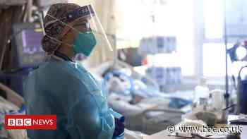 Coronavirus: US life expectancy falls by a year amid pandemic