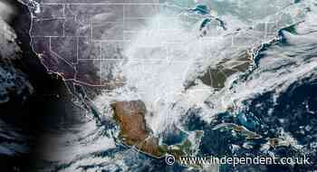 US Weather: Satellite images show record-breaking 73% of country covered in snow
