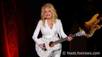 Dolly Parton asks Tennessee legislators to remove bill to erect statue of her on Capitol grounds