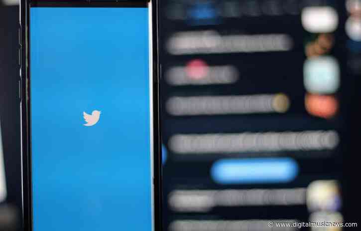 Fending Off Clubhouse, Twitter Brings Voice DMs to India, Brazil, and Japan