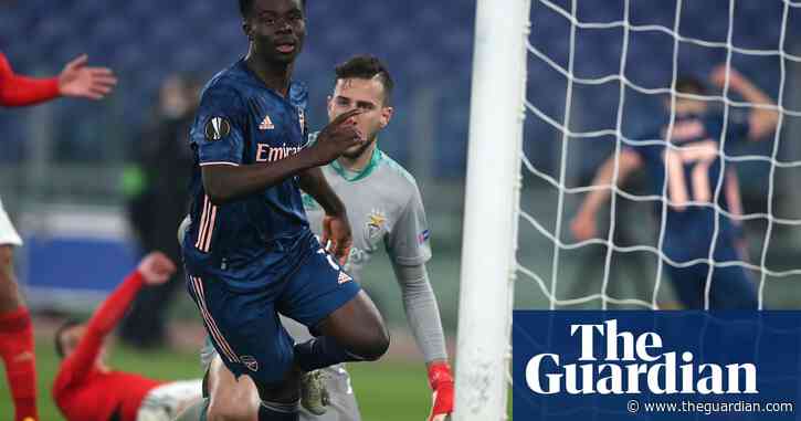 Saka finds rapid reply after Benfica penalty puts Arsenal in tight spot