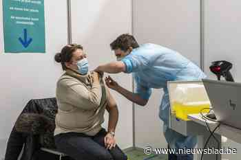 Eerste prik in vaccinatiecentrum Expo Roeselare is een feit
