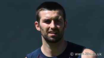 Mark Wood: England bowler asks to withdraw from IPL auction