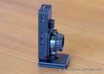 Minimalist Raspberry Pi Zero W HQ camera case