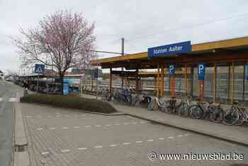 Openingsuren stationsloket verminderen