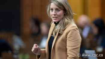 Ottawa proposes to expand right to work in French in federally regulated companies