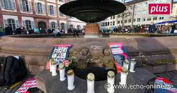 400 Menschen gedenken bei Demo auf Luisenplatz Hanau-Opfern