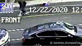 Video shows male cyclist strike 76-year-old female jogger, throwing her into Toronto street