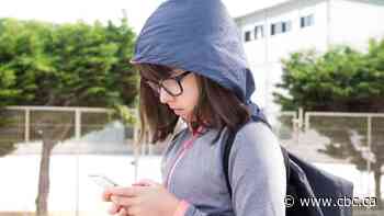 Kids Help Phone counsellors say they see improvements to formerly 'toxic' work environment