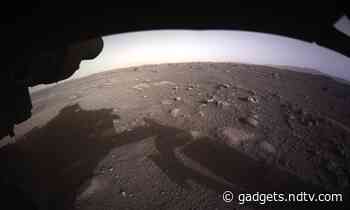 Mars Rover Perseverance Beams Back Selfie from Moment Before Landing - Gadgets 360