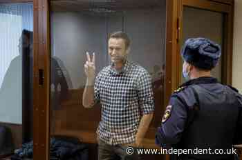 Putin critic Navalny loses appeal against ‘absurd’ jail term