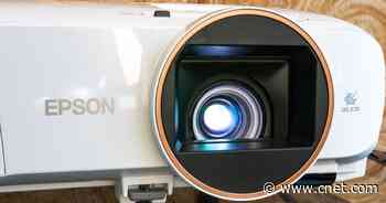 The ultra-bright Epson Home Cinema 2250 close-up     - CNET