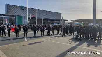 Braunschweig: Demo am Hauptbahnhof – Aktivist bedroht: „Dich kriege ich auch noch!“ - News38