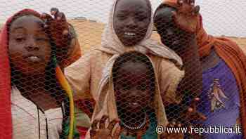 Sudan, Il fermo a Khartoum, la caduta di Al-Bash?r e le donne in Darfur nel libro “Il vestito azzurro” - La Repubblica