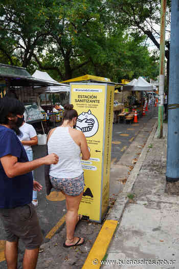 La Ciudad instaló tótems sanitizantes en 40 ferias barriales - buenosaires.gob.ar