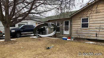 Plane experiencing engine trouble scatters large debris throughout Colorado neighborhood, lands safely