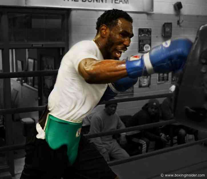 Robert Easter Jr Cruises Past Ryan Martin