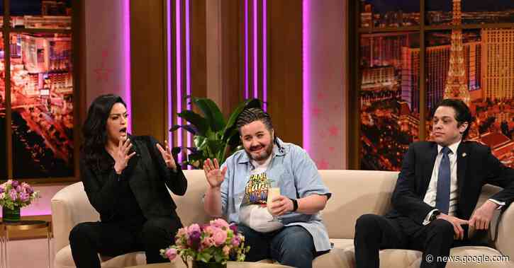 Video: 'Saturday Night Live' spoofs Gina Carano following 'Mandalorian' firing - MMA Fighting