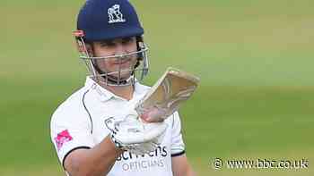 Sam Hain: Warwickshire's England Lions batsman extends contract