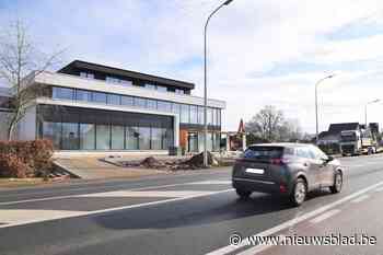 Nieuwe belevingswinkels op komst langs N9: Vlatex heeft al openingsdatum in gedachten, Aveve nog niet