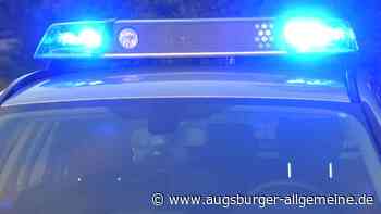 5000 Euro Schaden: Unbekannter zerkratzt Auto mit Schlüssel