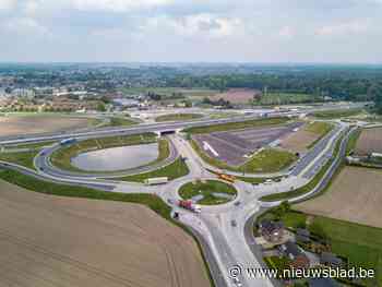 Nieuwe rotonde gegoten met minderwaardig beton, heraanleg zorgt voor pak verkeershinder