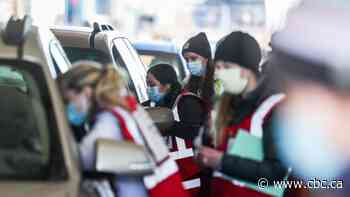 U.S. tops 500,000 COVID-19 deaths as hospitalizations decline