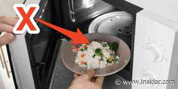 Chefs share 12 mistakes you're probably making when microwaving food - Insider