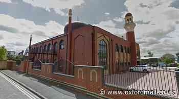 Central Oxford Mosque to launch food and essential items bank - Oxford Mail