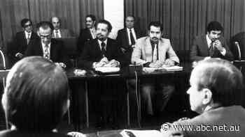 Ahmed Zaki Yamani, symbol of 'the new age of oil', dies aged 90