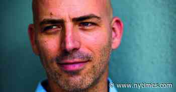 Chasing Down a Deadbeat Dad, With a Knife Strapped to Her Leg