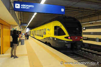 L'on De Lorenzis: "Collegamento aeroporto-ferrovia fermo da un anno in Consiglio. Per le merci non serve l'alta velocità, è polemica pretestuosa" - L'Ora di Brindisi