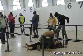 Niel belooft oplossingen voor vlotte verplaatsing naar vaccinatiecentrum